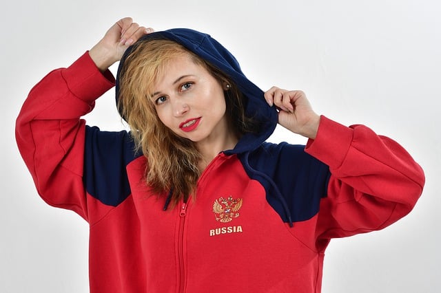 革中前行 革中前行